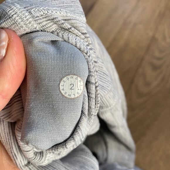 Lululemon Wunder Under Crop (Hi-Rise) 21" Gray 2 - Picture 5 of 5